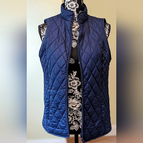 Talbots Jackets & Blazers - Talbots Vest Blue Quilted Size S Full Zip Front and Side Pocket 100% Polyester.